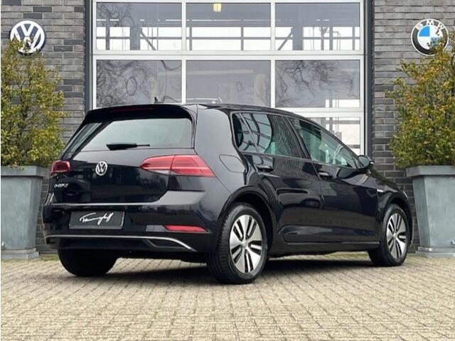 Volkswagen e-Golf 136PK WARMTEPOMP / CAMERA / STOELVERW. / CARPLAY