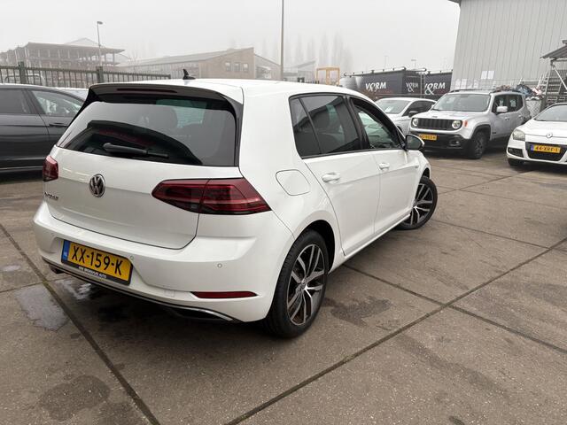 Volkswagen e-Golf e-Golf