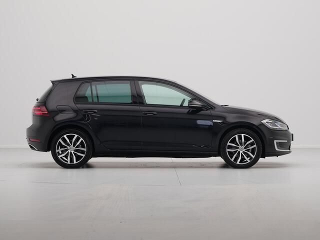 Volkswagen e-Golf e-Golf Navigatie Dynaudio Camera Acc 278
