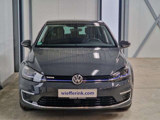 Volkswagen e-Golf | Navi | Camera | PDC | Stoelverwarming | Apple carplay