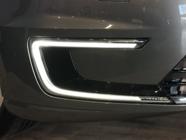 Volkswagen e-Golf e-Golf Airco ECC | Warmtepomp | LED | Virtual | Leer | Adaptive Cruise | Camera | Navigatie | Apple Carplay Android Auto | Isofix | NAP \