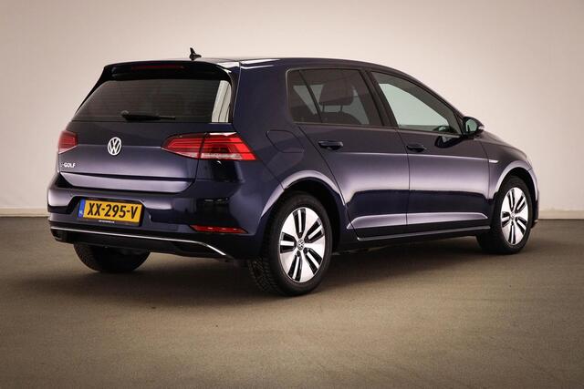 Volkswagen e-Golf e-Golf | NAVI / LEDER / SPIEGEL- PACK | WARMTEPOMP