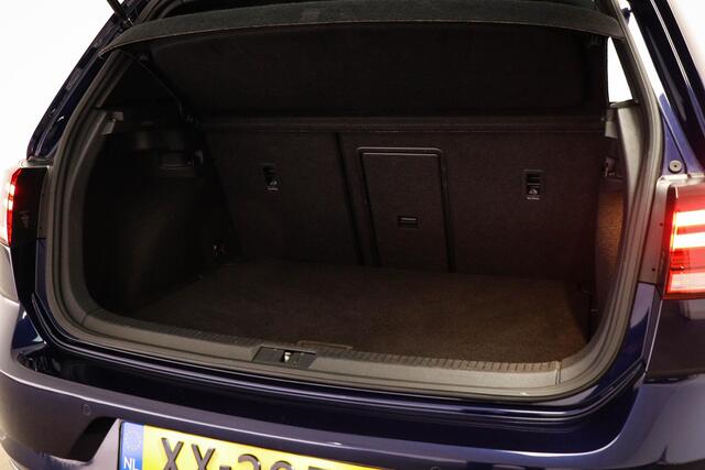 Volkswagen e-Golf e-Golf | NAVI / LEDER / SPIEGEL- PACK | WARMTEPOMP