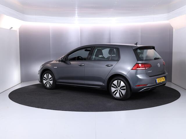 Volkswagen e-Golf E-DITION 136 pk | Navigatie | Warmtepomp | Parkeersensoren | Achteruitrijcamera | Apple Carplay/Android Auto | LED koplampen |