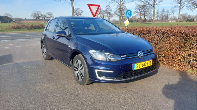 Volkswagen e-Golf e-Golf CLIMA/NAVI/AUTOMAAT/LED 100605 KM BJ 2018