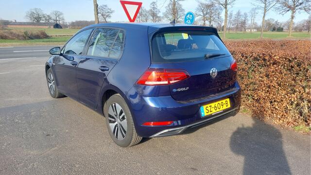 Volkswagen e-Golf e-Golf CLIMA/NAVI/AUTOMAAT/LED 100605 KM BJ 2018