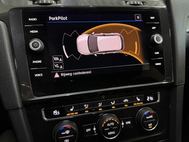 Volkswagen e-Golf E-DITION LED NAVI STOELVERW. CLIMA PDC LMV 2X-PDC