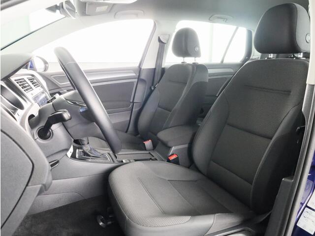 Volkswagen e-Golf E-DITION 136 pk | Navigatie | Warmtepomp | Parkeersensoren | Adaptieve cruise control | Autom. airco |