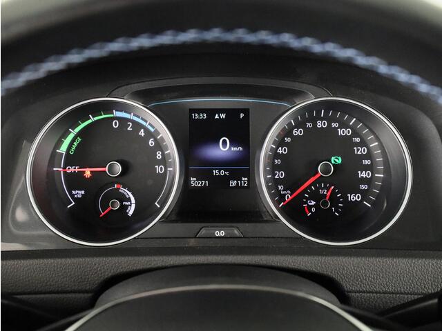 Volkswagen e-Golf E-DITION 136 pk | Navigatie | Warmtepomp | Parkeersensoren | Adaptieve cruise control | Autom. airco |