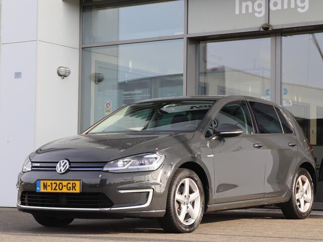Volkswagen e-Golf e-Golf | Navigatie | Camera | Climatronic | App Connect | LED | Adaptive Cruise | Stoelverwarming |