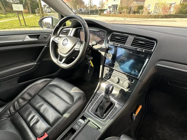 Volkswagen e-Golf e-Golf INCL BTW * Leer * camera * nl auto