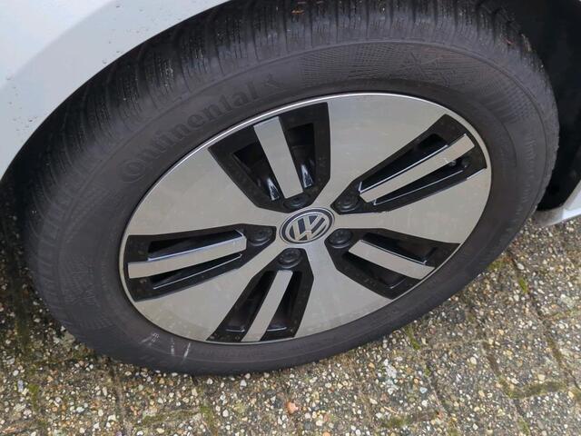 Volkswagen e-Golf E-DITION / CAMERA / NAVI / LED/ PARKEERSENSOREN