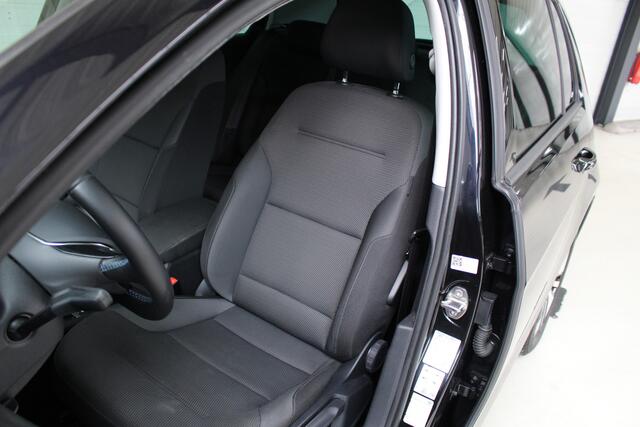Volkswagen e-Golf E-DITION Navigatie | Warmtepomp | 3D Led achterlichten | Led Plus Koplampen