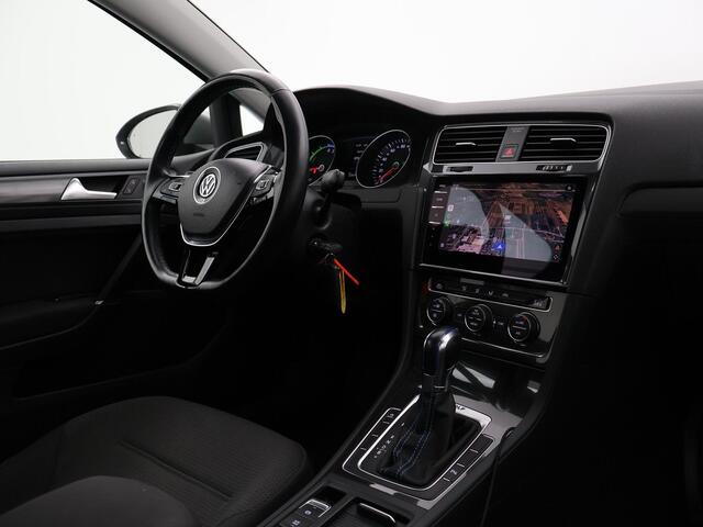 Volkswagen e-Golf + ADAPTIVE CRUISE | APPLE CARPLAY | LED | NAVIGATIE
