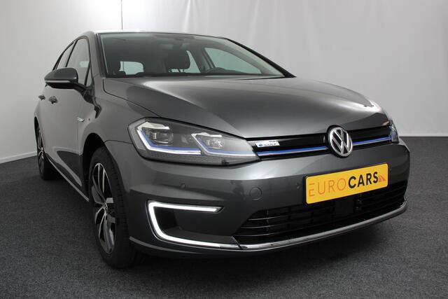 Volkswagen e-Golf e-Golf Navigatie Digitale cockpit Led Bluetooth Cruise control adaptive Lichtmetalen Velgen