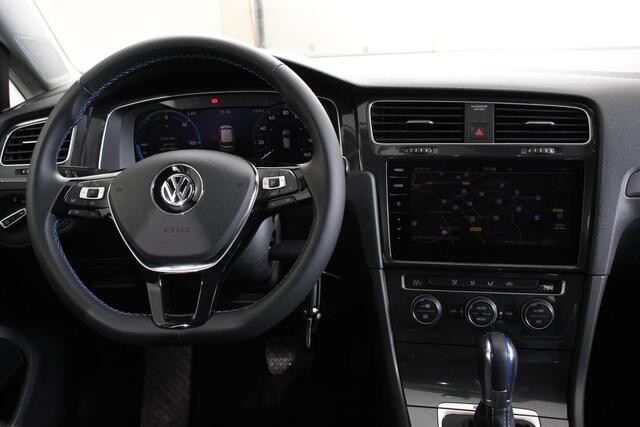 Volkswagen e-Golf e-Golf Navigatie Digitale cockpit Led Bluetooth Cruise control adaptive Lichtmetalen Velgen