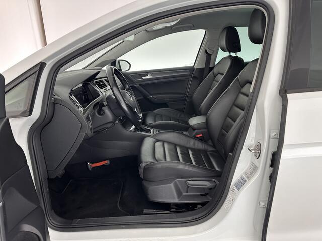 Volkswagen e-Golf E-DITION (INCL.BTW) *FULL-LEATHER | DIGI-COCKPIT | FULL-LED | ADAPTIVE-CRUISE | DYNAUDIO | NAVI-FULLMAP | CAMERA | DAB+ | SPORT-SEATS | HEATED-SEATS | 18''ALU | ECC | PDC