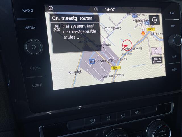 Volkswagen e-Golf E-DITION Navigatie / Camera / Warmtepomp