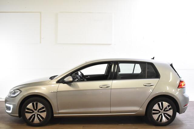 Volkswagen e-Golf 35.8KWH EXECUTIVE NAVI/LED/PDC