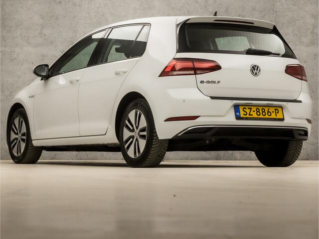 Volkswagen e-Golf Sport Automaat (DIGITAL COCKPIT, APPLE CARPLAY, GROOT NAVI, CLIMATE, ADAPTIVE CRUISE, SPORTSTOELEN, PARKEERSENSOREN, LED KOPLAMPEN, NIEUWSTAAT)