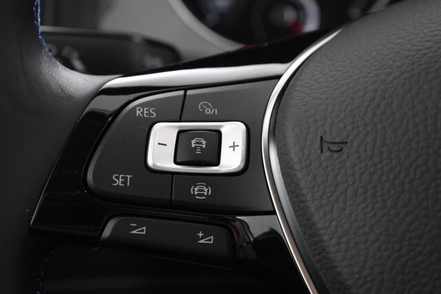 Volkswagen e-Golf e-Golf Edition | Digitale Cockpit | Navigatie | Climate Control | Cruise control adaptief | Camera | Parkeer sensoren | Lichtmetalen Velgen 17" |