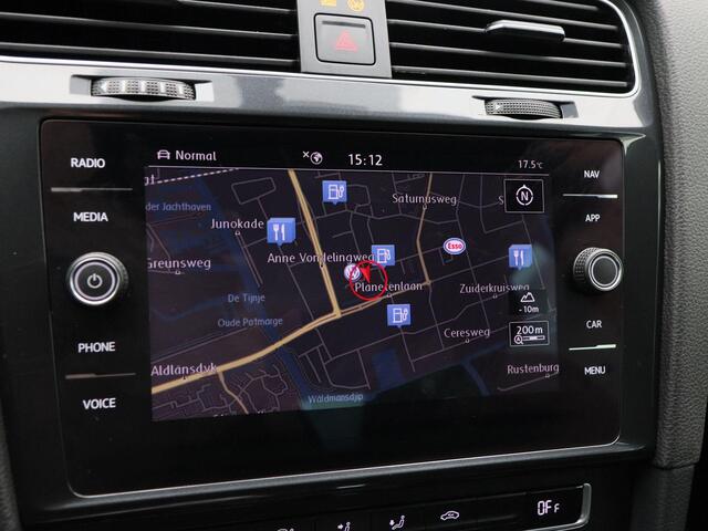 Volkswagen e-Golf E-dition 136 Pk Automaat | Privacy Glas | Cruise Control | Climate Control | 102.326 Km!!