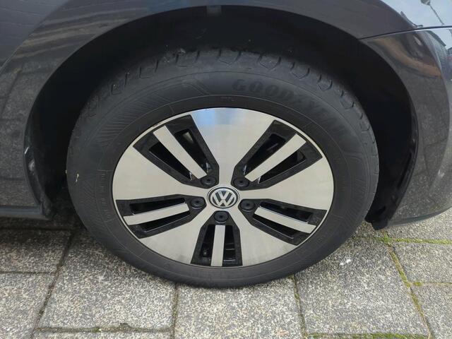 Volkswagen e-Golf E-DITION Led/ Clima/ Navi/ 16 lmv