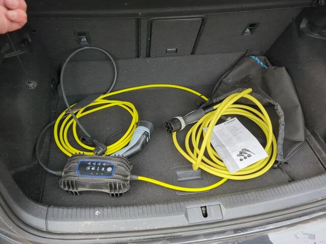 Volkswagen e-Golf E-DITION Led/ Clima/ Navi/ 16 lmv