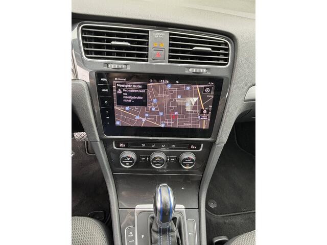 Volkswagen e-Golf ACC LED PDC V+A APK 1-2027