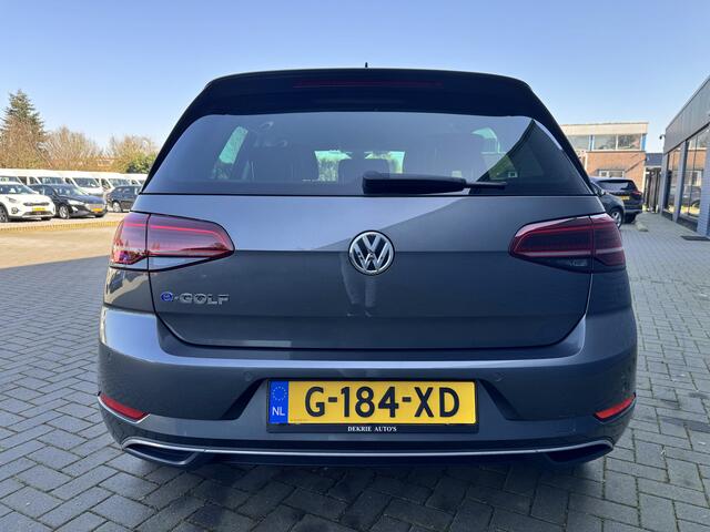 Volkswagen e-Golf 100kw / 35.8kWH 100%EV. / Navigatie / Stoelverwarming / Bestuurders-pakket / Light Assist / Winterpak / Ambiente pack / Apk dec-2025