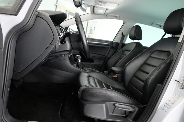 Volkswagen e-Golf e-Golf | CARPLAY | CAMERA | ACC | STOELVERW. |