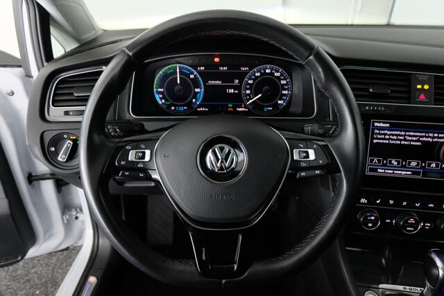 Volkswagen e-Golf e-Golf | CARPLAY | CAMERA | ACC | STOELVERW. |