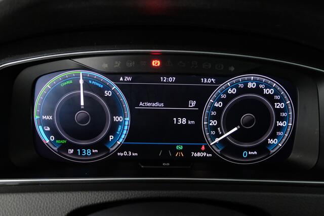 Volkswagen e-Golf e-Golf | CARPLAY | CAMERA | ACC | STOELVERW. |