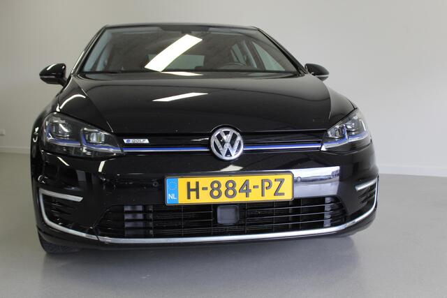 Volkswagen e-Golf E-DITION | 230KM! | WARMTEPOMP | PDC-V/A | ACC | FRONT-ASSIST | CARPLAY | NAVI | LED |