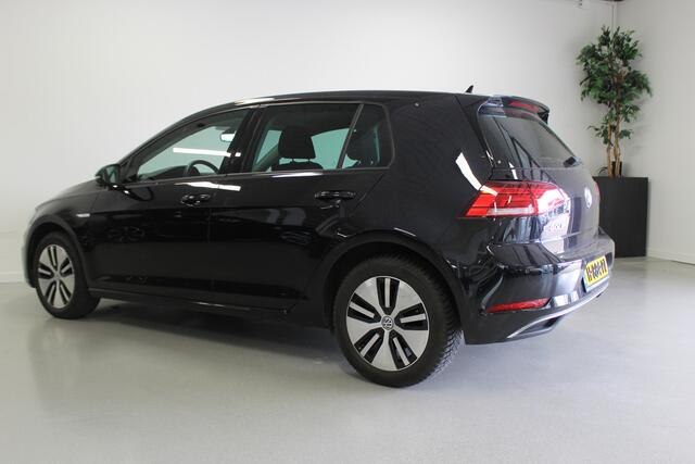 Volkswagen e-Golf E-DITION | 230KM! | WARMTEPOMP | PDC-V/A | ACC | FRONT-ASSIST | CARPLAY | NAVI | LED |