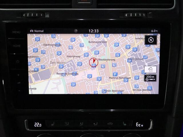 Volkswagen e-Golf FULL ELECTRIC.136 PK.WARMTEPOMP. ACCU 99 %!!! DIGITAAL DASHBOARD. ALS NIEUW TOT 2 JAAR GARANTIE *
