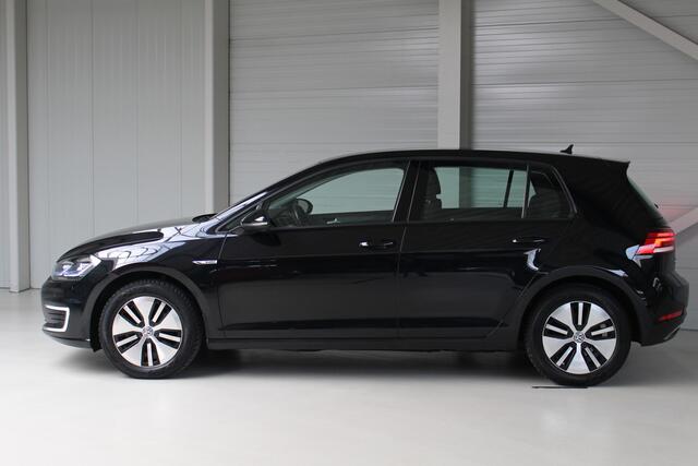 Volkswagen e-Golf E-DITION Warmtepomp | Led | Navigatie | Inklapbare spiegels