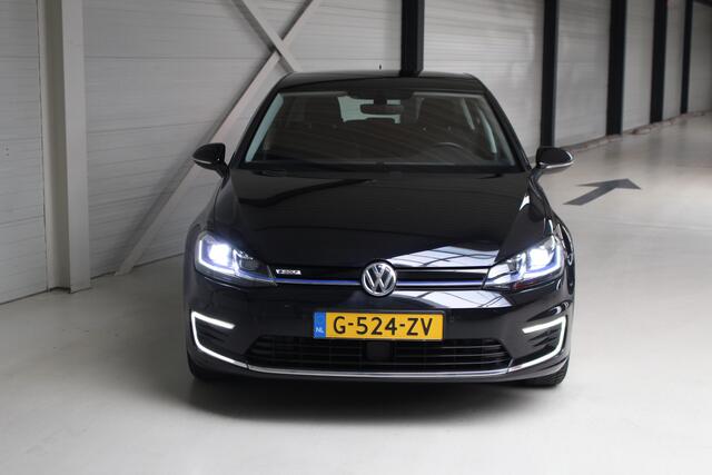 Volkswagen e-Golf E-DITION Warmtepomp | Led | Navigatie | Inklapbare spiegels