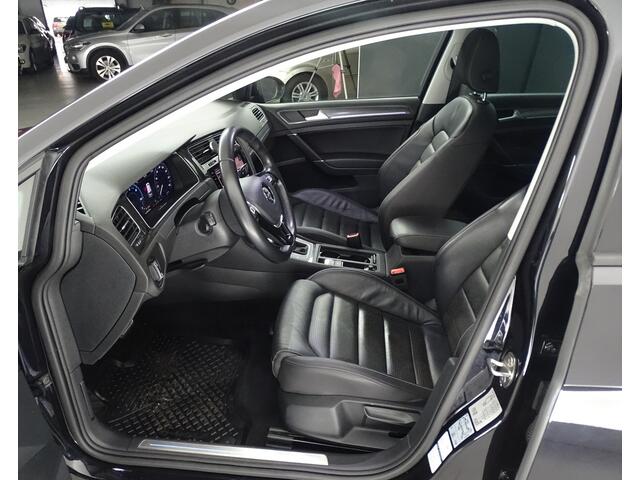 Volkswagen e-Golf LEDER privacy glas- inhaal det, navy, stoelverw, achteruitrijcamera, keyless entry, dyn knipperl, Lederen bekleding, park ass, line ass, E sound, autohold, keyless start, Dyn audio install