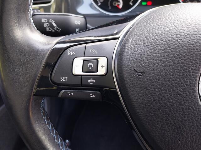Volkswagen e-Golf 100 KW 1e EIGENAAR WARMTEPOMP ADAPT CRUISE LED NAVI ECC 17 INCH