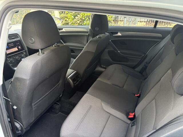 Volkswagen e-Golf e-Golf / AUTOMAAT / NAVI / WARMTEPOMP / CRUISE / INCL BTW