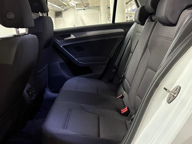 Volkswagen e-Golf E-DITION - ACC - Apple CarPlay - nap! - trekhaak -