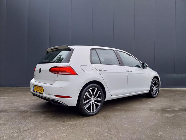 Volkswagen e-Golf 100 KW 1e EIGENAAR WARMTEPOMP ADAPT CRUISE LED NAVI ECC 17 INCH