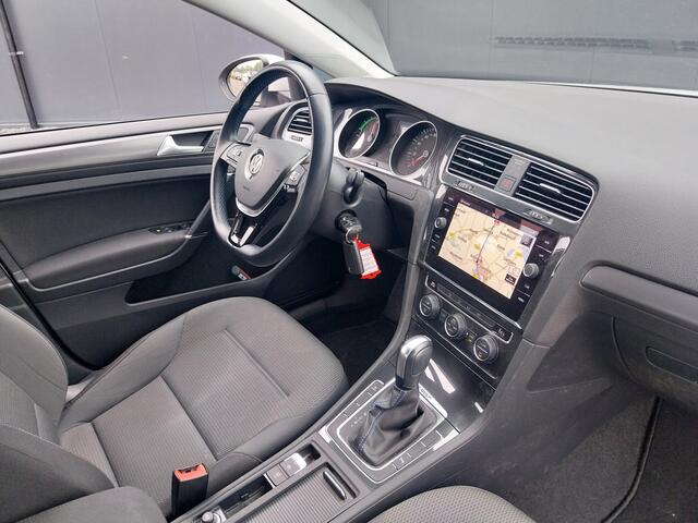 Volkswagen e-Golf 100 KW 1e EIGENAAR WARMTEPOMP ADAPT CRUISE LED NAVI ECC 17 INCH