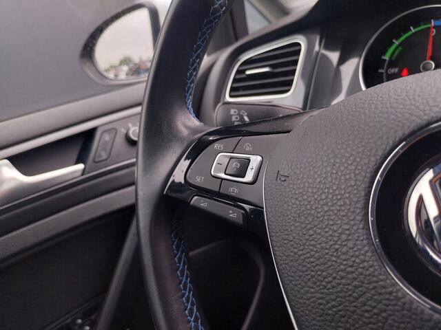 Volkswagen e-Golf 100 KW 1e EIGENAAR WARMTEPOMP ADAPT CRUISE LED NAVI ECC 17 INCH