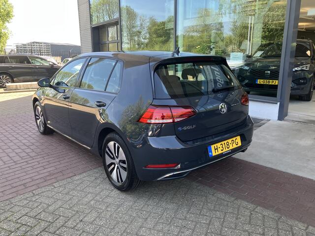 Volkswagen e-Golf E-DITION Automaat/ Led/ Navi/ Parkeersensoren/ Clima/ / 16 lmv