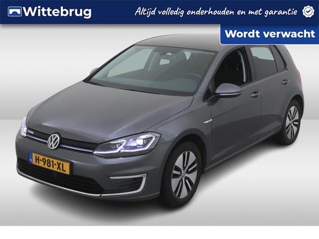 Volkswagen e-Golf 136 PK E-DITION / Warmtepomp / LED Navigatie / Parkeersensoren achterzijde / 16''LMV