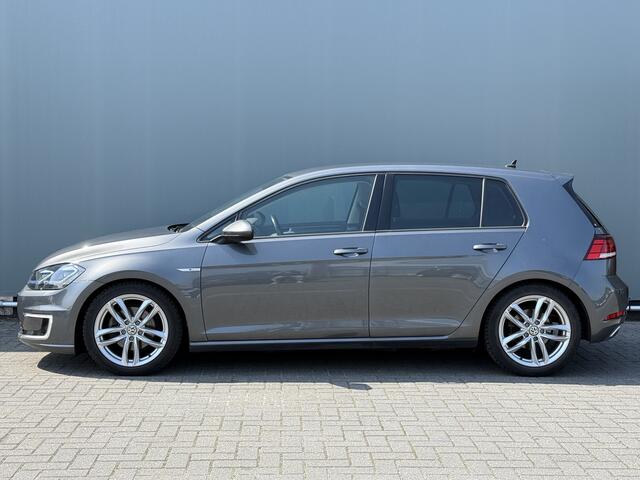 Volkswagen e-Golf BWJ 2018 136 PK e-Golf CLIMA / NAVI / CRUISE / BLUETOOTH / PRIV. GLAS / APPLE CARP. / ANDROID AUT. / PDC / MULTIFUNCT. STUUR / LMV