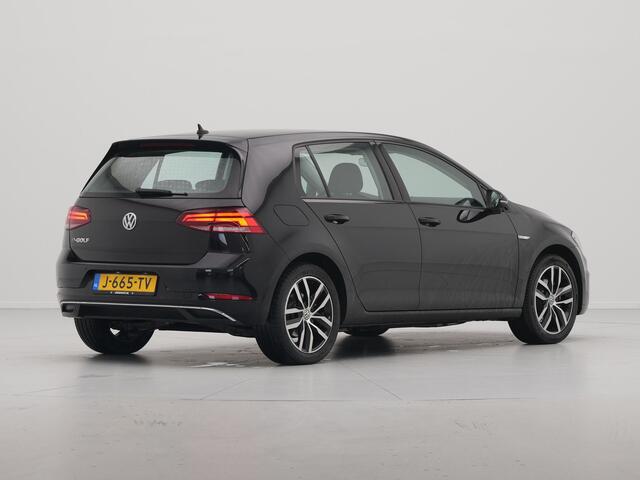 Volkswagen e-Golf E-DITION 136pk Navigatie Warmtepomp Stoelverwarming Acc Carplay 287