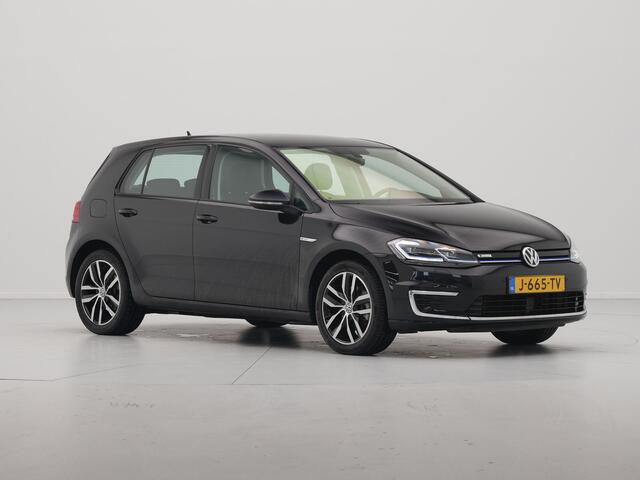 Volkswagen e-Golf E-DITION 136pk Navigatie Warmtepomp Stoelverwarming Acc Carplay 287